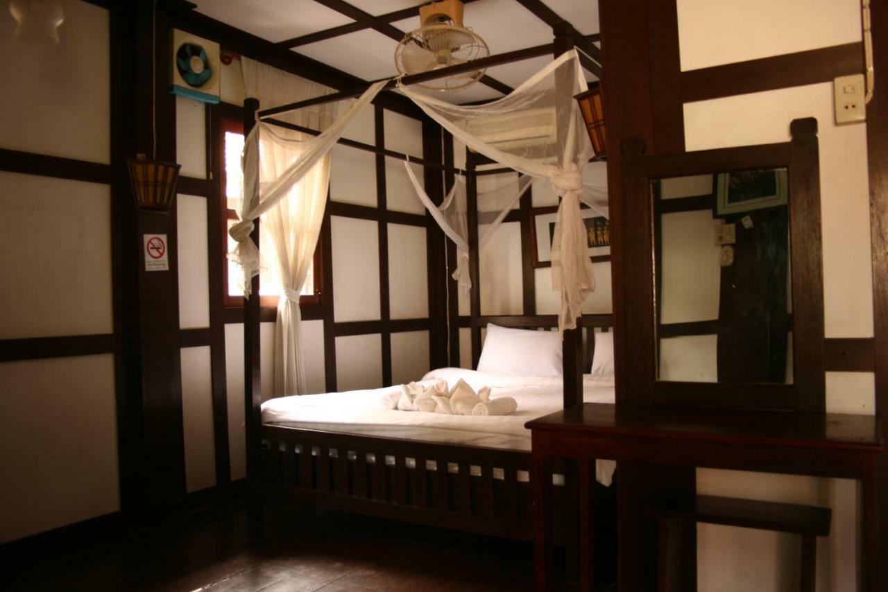Hotel Mano Temple House à Luang Prabang Extérieur photo